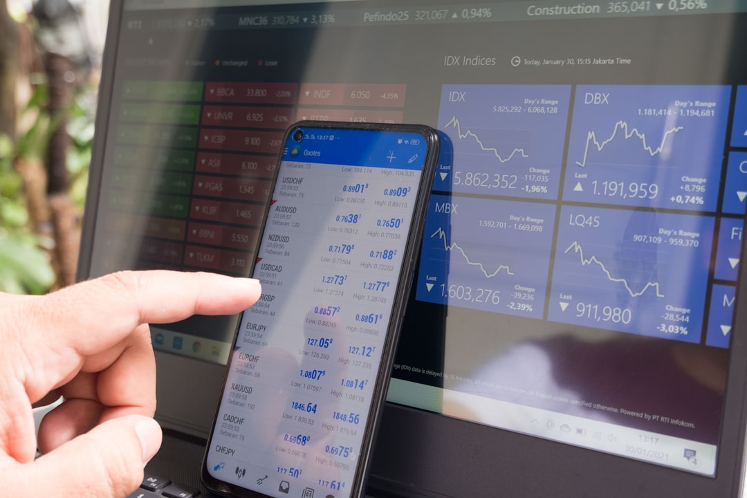 Why 70-89% of Retail Forex Traders Lose Money (And How to Join the Winning 11%) — Photo by Marga Santoso on Unsplash